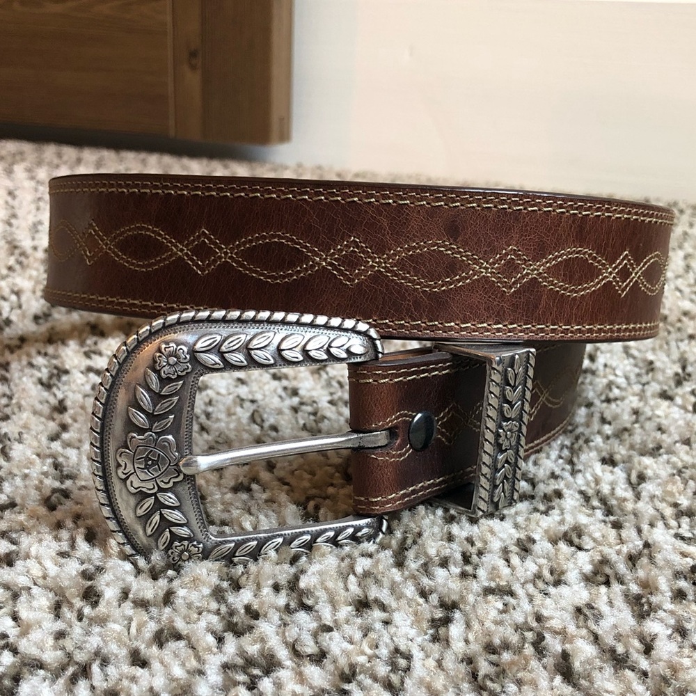 NWOT Ariat Leather Belt